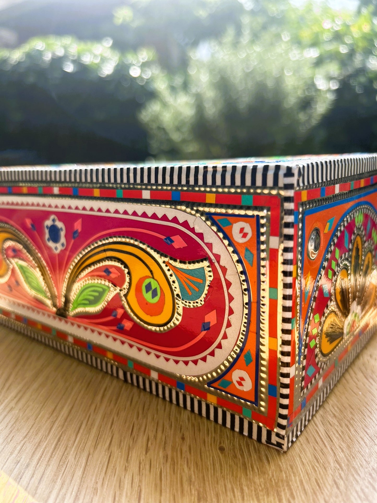 Chamakpatti Tissue Box Cover - Truck'r