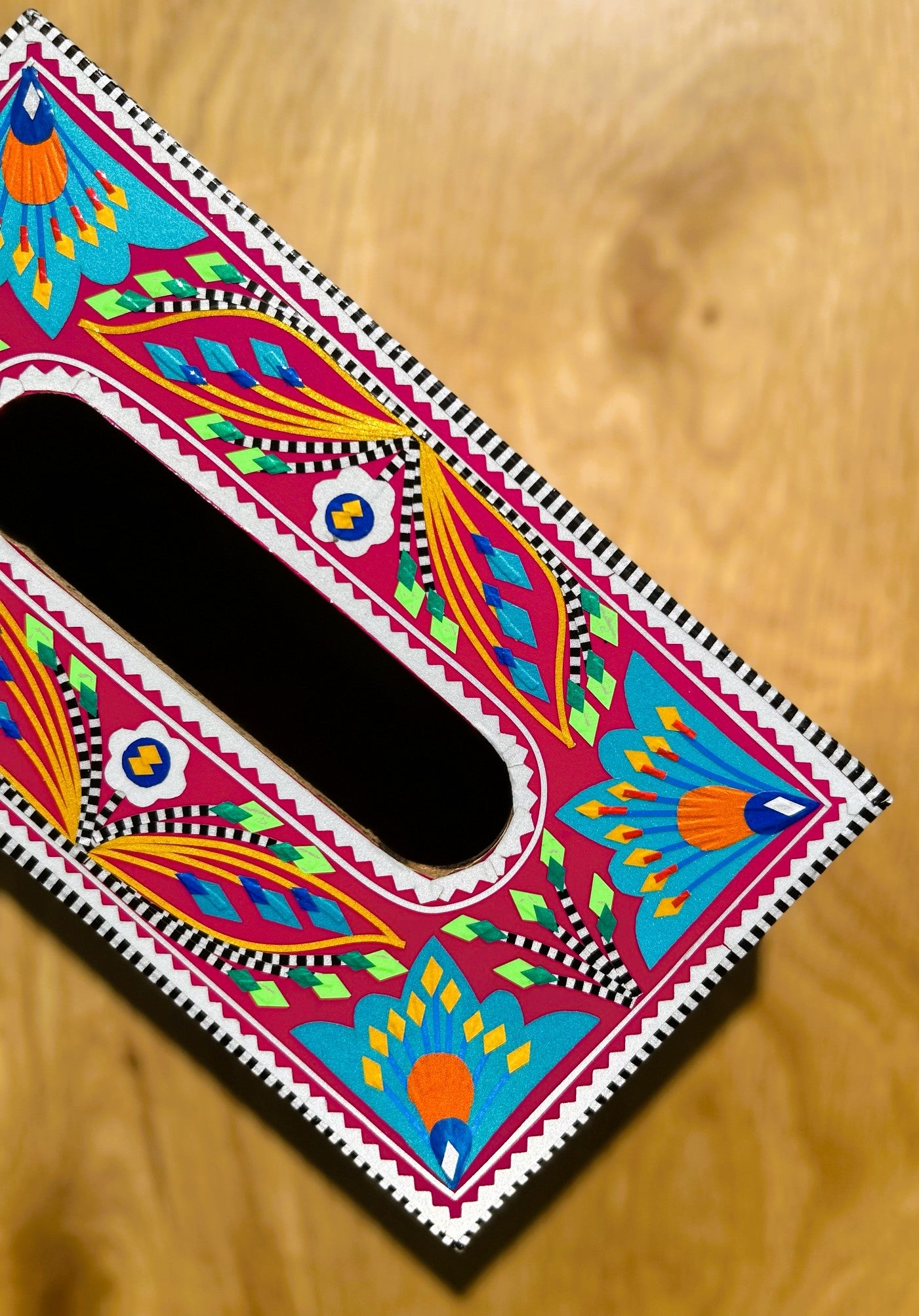 Chamakpatti Tissue Box Cover - Truck'r