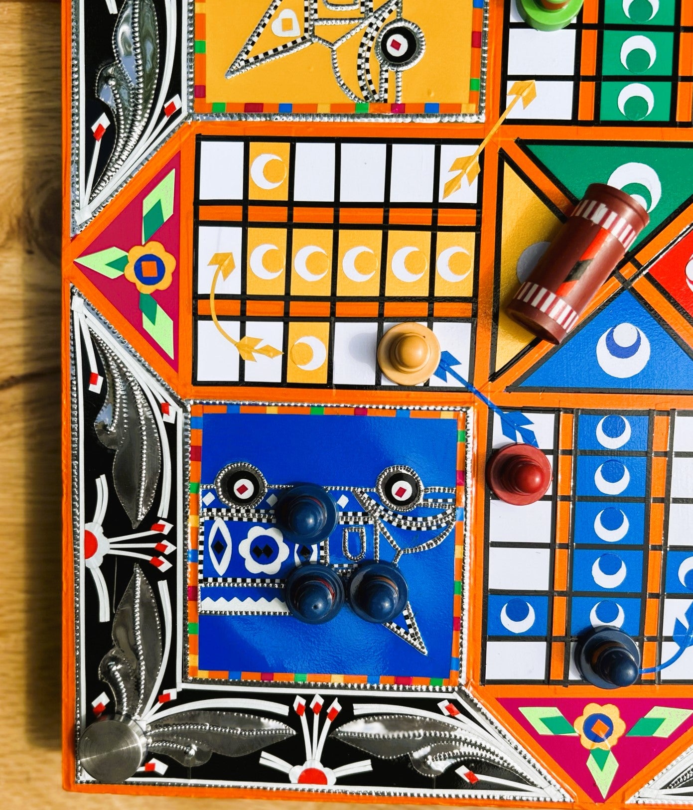 Handmade Truck Art Ludo - Truck'r